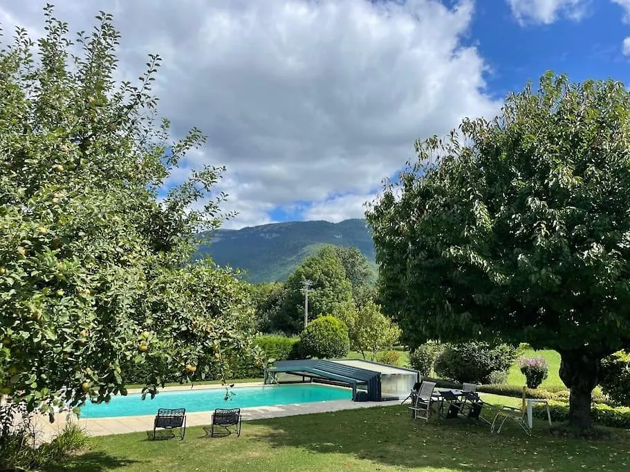 Maison De Famille Entre Lacs Et Montagnes Cusy France