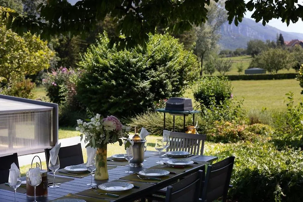 Maison De Famille Entre Lacs Et Montagnes Cusy Holiday home