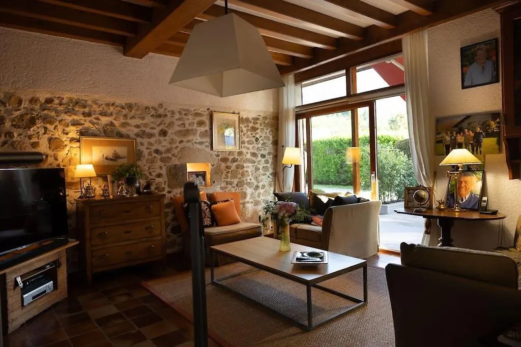 Holiday home Maison De Famille Entre Lacs Et Montagnes Cusy France