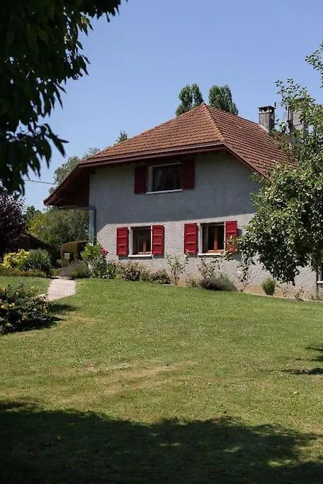 Maison De Famille Entre Lacs Et Montagnes Cusy